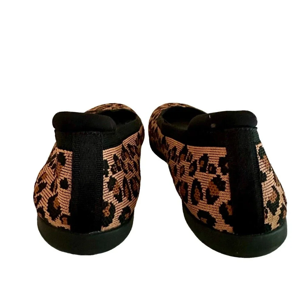 Women’s Cloudsteppers by Clarks Animal Print Stretch Flats Shoes Size 10